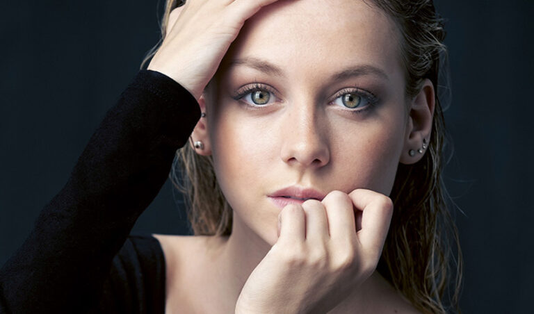 Ester Expósito: “Me gustaría vivir las vidas de Audrey Hepburn o Michael Jackson”