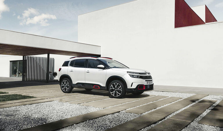 El futuro de la conducción se puede experimentar con este coche