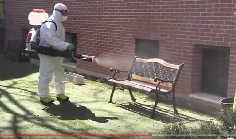 Video de los Bomberos descontaminando residencias de ancianos