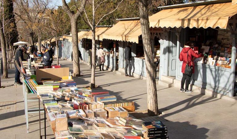 Libreros Cuesta de Moyano