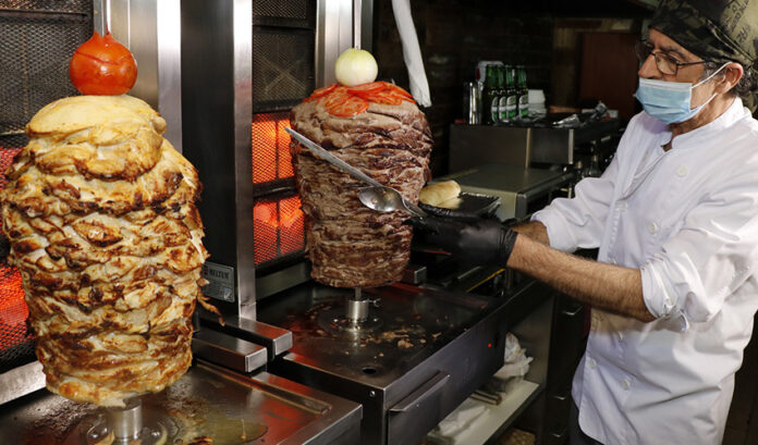 Kebab Madrid 01 SLIDEok Kebab shawarma Restaurante Yunie Kebab