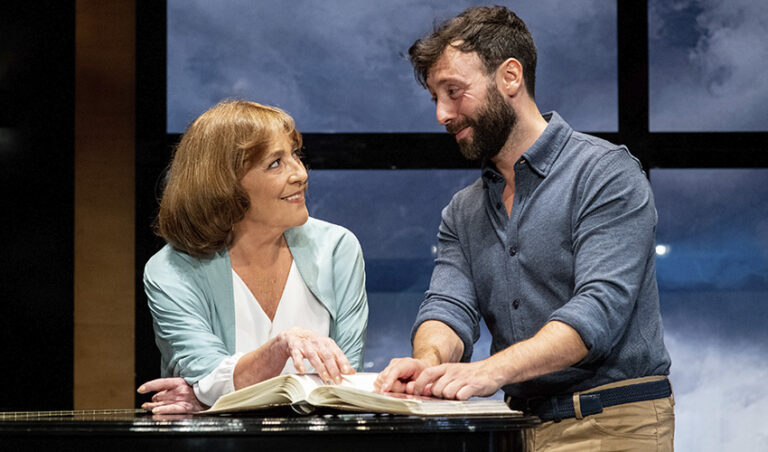 Carmen Maura. Teatro. La Golondrina. Planes Madrid