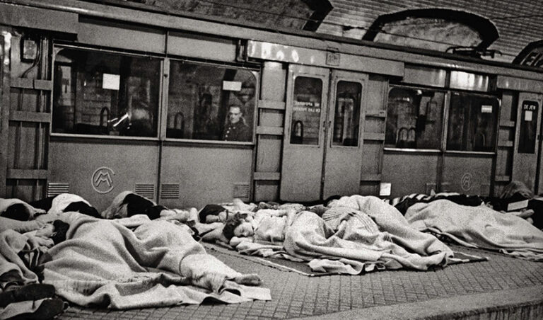 Fotografía de Madrid. Metro Guerra Civil.