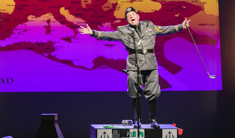 Leo Bassi. Teatro. Yo Mussolini
