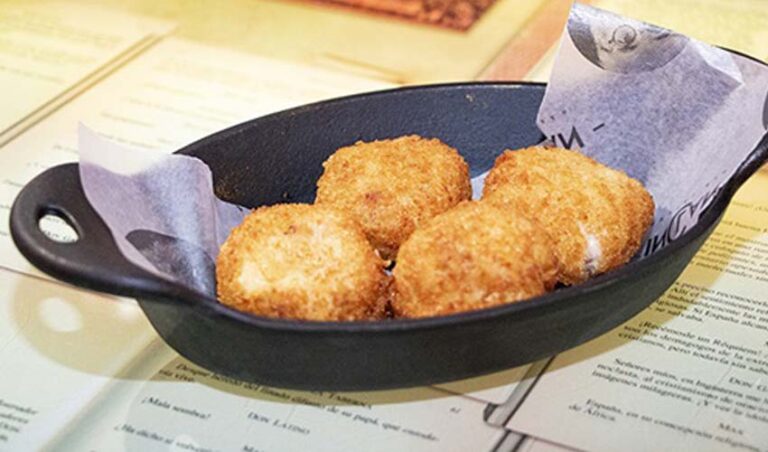 Cuatro restaurantes de Madrid nos regalan sus mejores recetas de croquetas