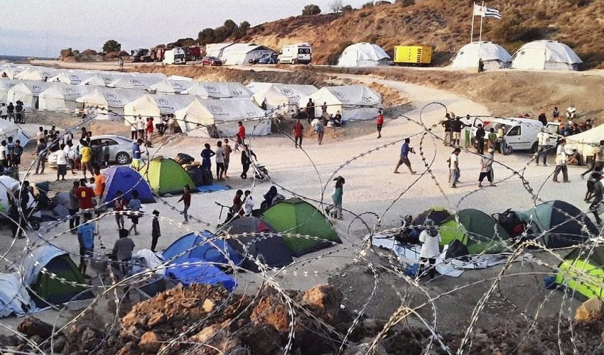 Una exposición en La Casa Encendida rompe el silencio sobre el campo de refugiados más grande de Europa