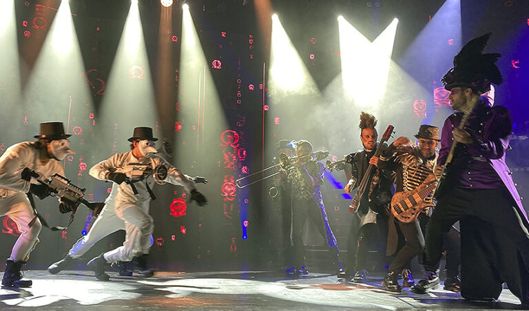 Se estrena en Madrid «WAH», una súper experiencia musical y gastronómica que dura 5 horas