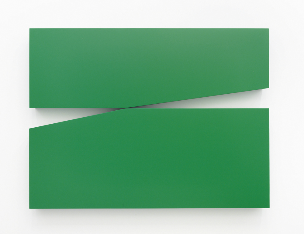 Carmen Herrera. Untitled Estructura (Green), 1966 / 2015. Acrílico sobre aluminio. 