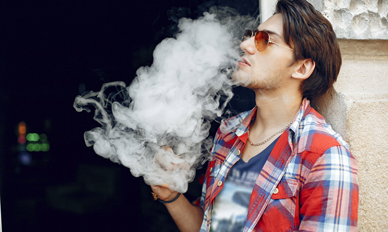 ¿se puede fumar marihuana en las calles de Madrid?