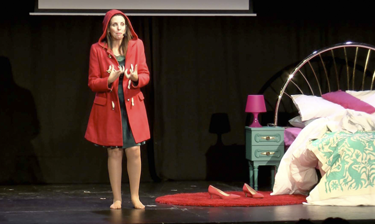 Teatro: De Caperucita a Loba en sólo seis tíos