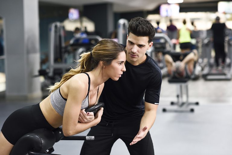 La importancia del entrenamiento personal con profesionales según tu edad - pamplona