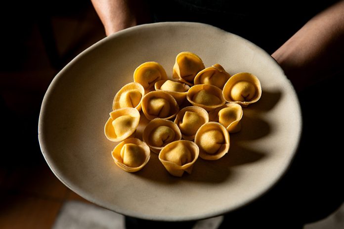 Restaurante italiano Manifesto 13