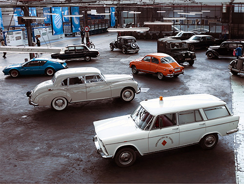 exposicion coches antiguos parque móvil del estado 