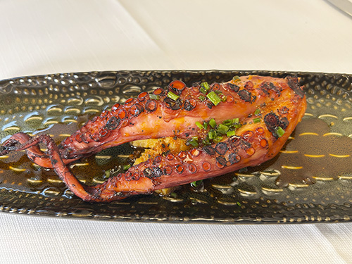 Restaurante asturiano La Charca Madrid. Plaza de España