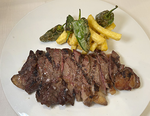 Restaurante asturiano La Charca Madrid. Plaza de España